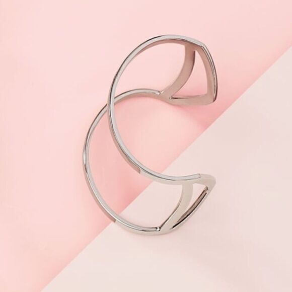 Jules Smith Jewelry - NEW Jules Smith Jane cuff in silver